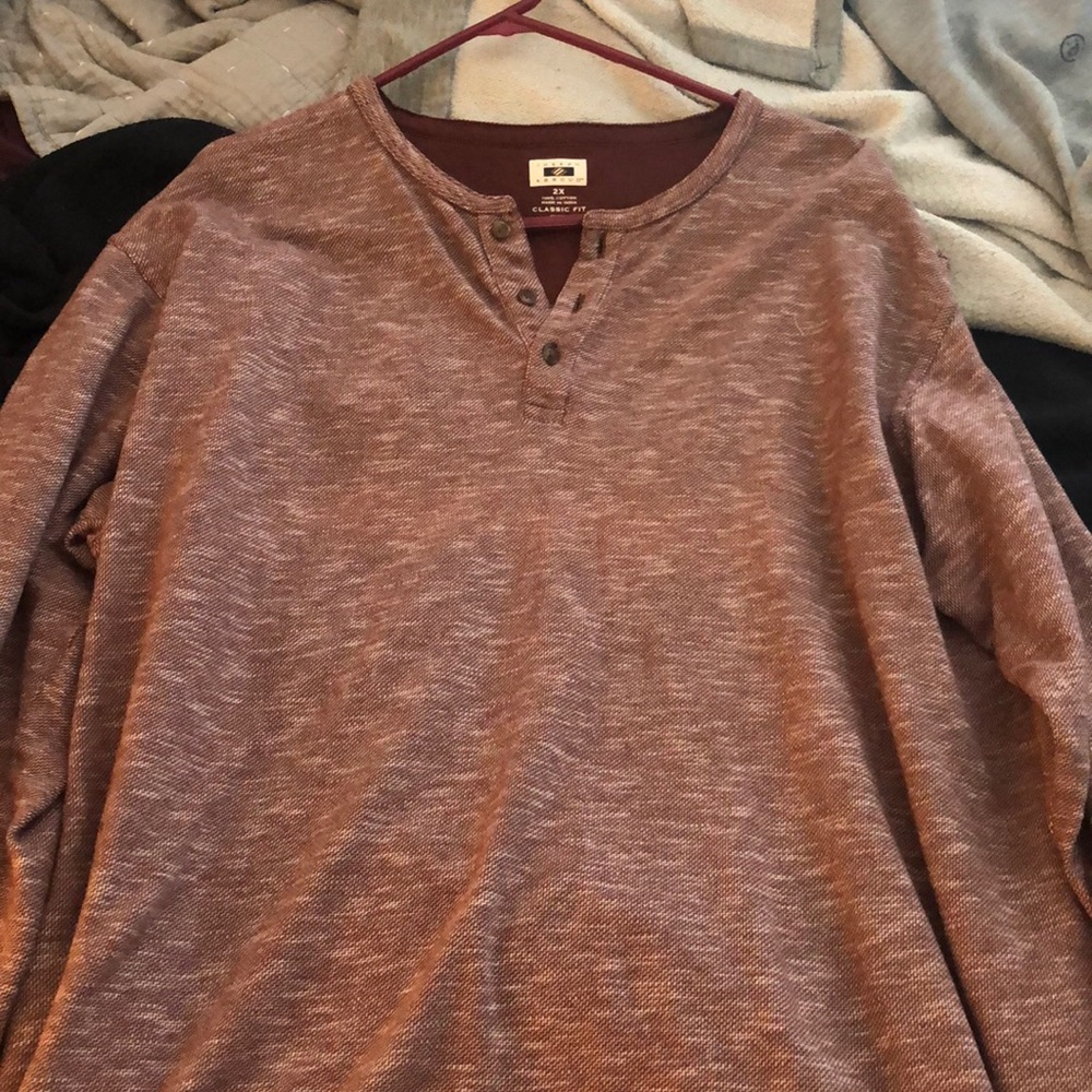 Heathered maroon Henley